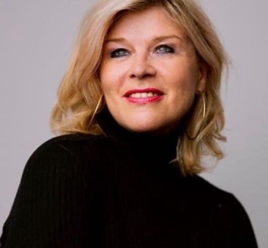 Porträt von Michaela Gruber, Friseurmeisterin und Typ-Stylistin